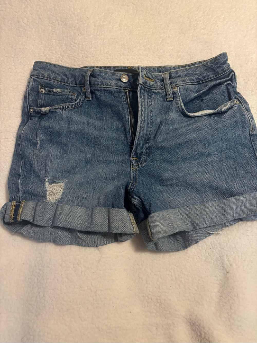 Women’s Cuffed Denim Jean Shorts in Blue